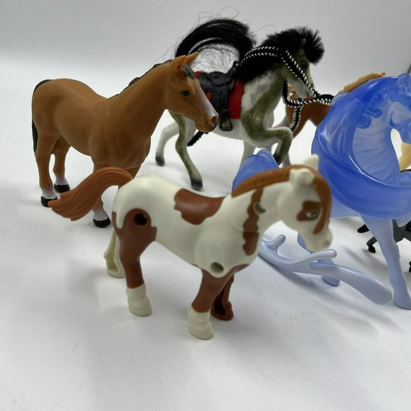 Toy Horses Lot of 9 Plastic Western Cowboys Model Figures Equestrian - Picture 9 of 10